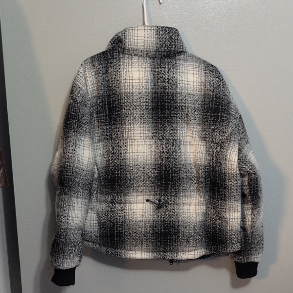 Women's Levi's Wool Puffer Jacket Size medium - Picture 10 of 13